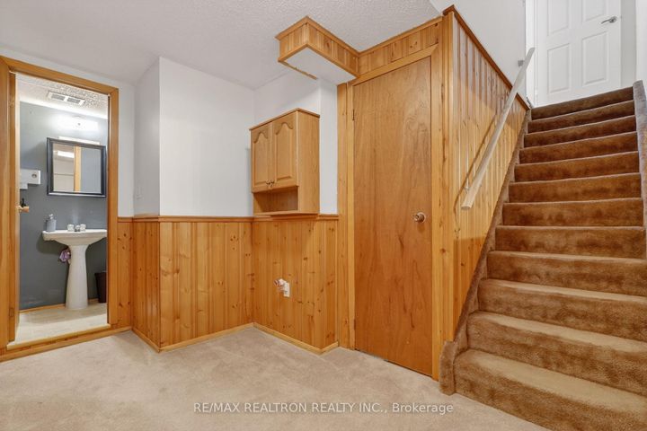 Photo 36 at 1787 Listowell Crescent, Liverpool, Pickering