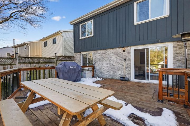 Photo 40 at 1787 Listowell Crescent, Liverpool, Pickering