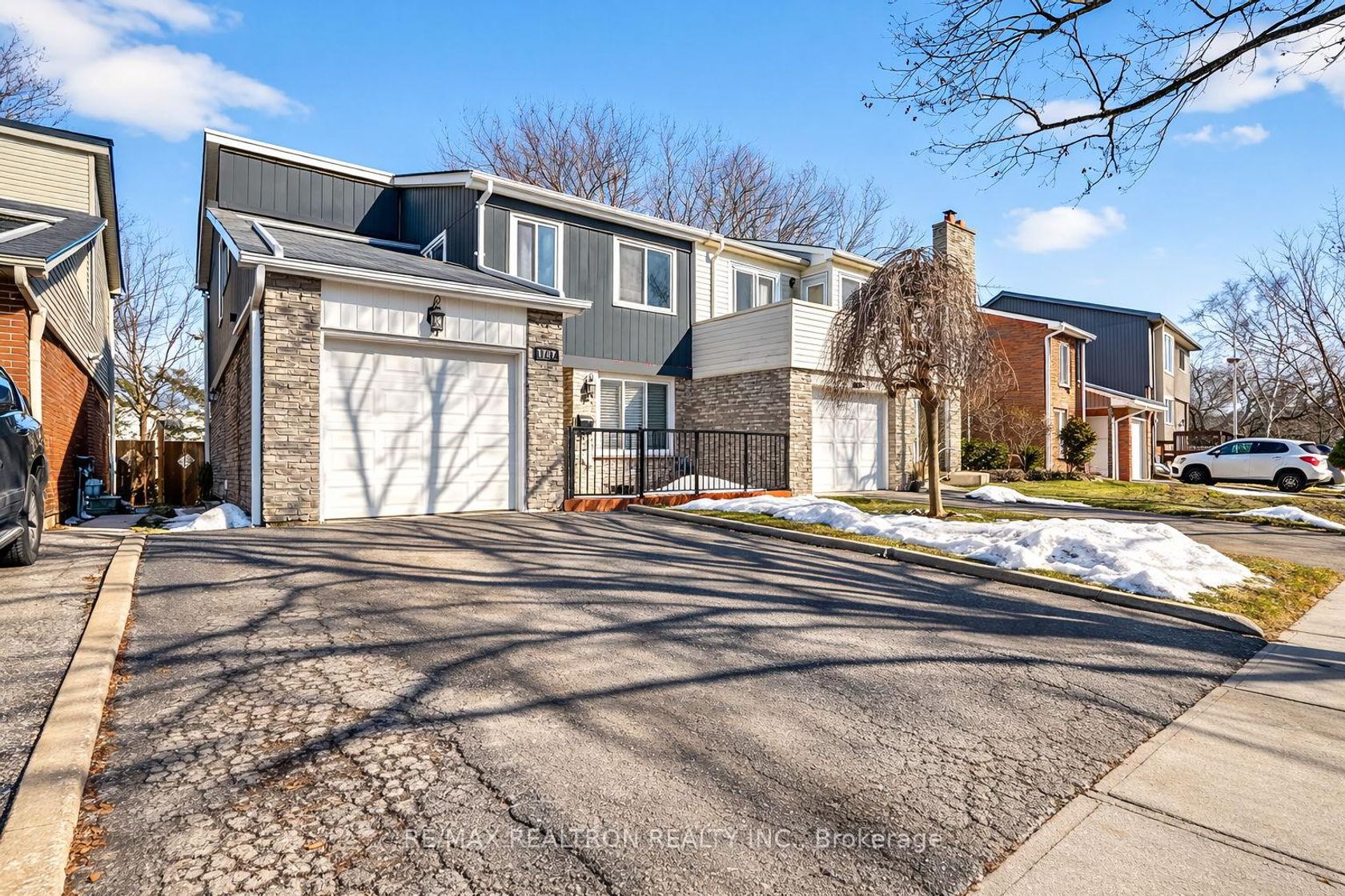 1787 Listowell Crescent, Liverpool, Pickering 2