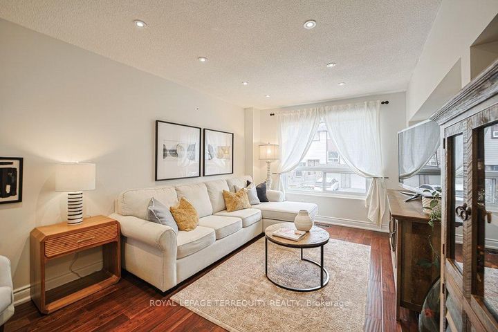 Photo 13 at 43 - 1221 Dundix Road, Applewood, Mississauga