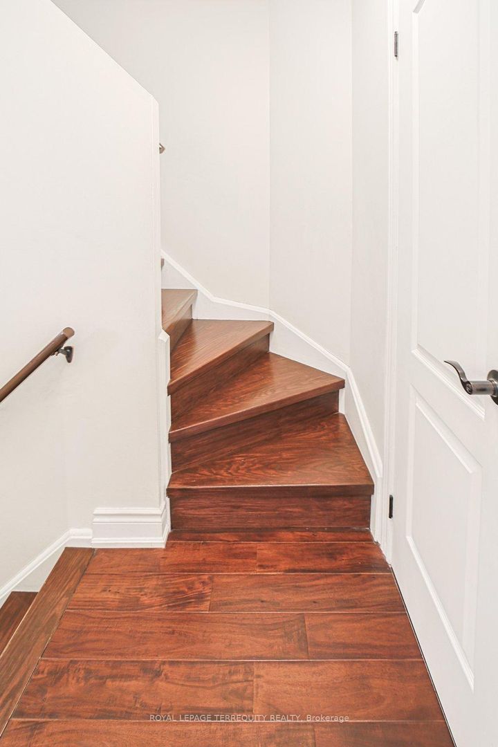 Photo 27 at 43 - 1221 Dundix Road, Applewood, Mississauga