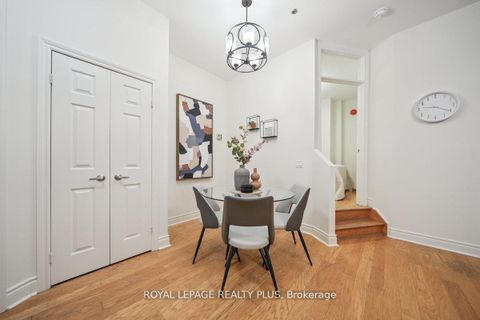 Photo 13 at 121 - 71 McCaul Street, Chinatown, Toronto