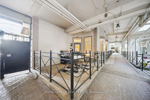 Photo 23 at 121 - 71 McCaul Street, Chinatown, Toronto