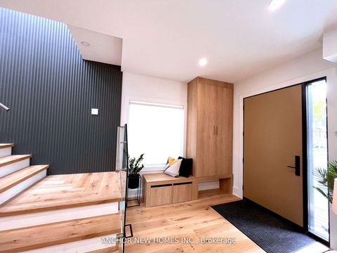 Photo 1 at 257 Chisholm Avenue, Lumsden, Toronto