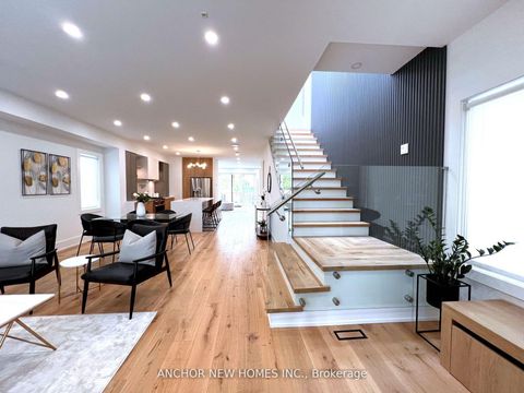 Photo 16 at 257 Chisholm Avenue, Lumsden, Toronto