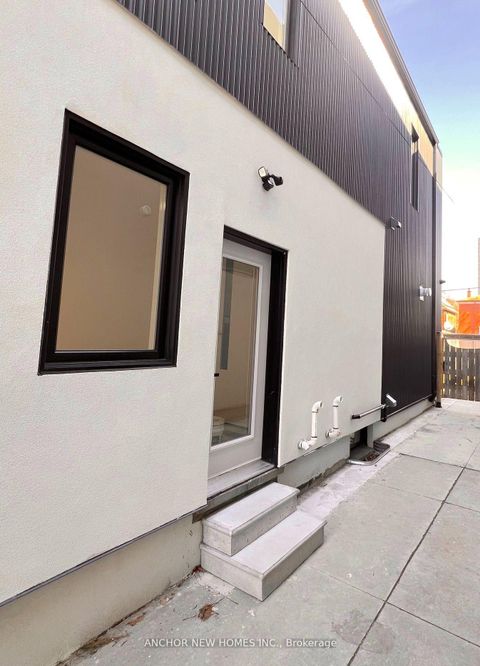 Photo 39 at 257 Chisholm Avenue, Lumsden, Toronto