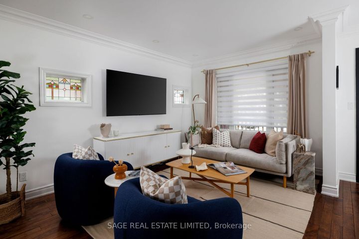 Photo 2 at 220 Westwood Avenue, East York, Toronto