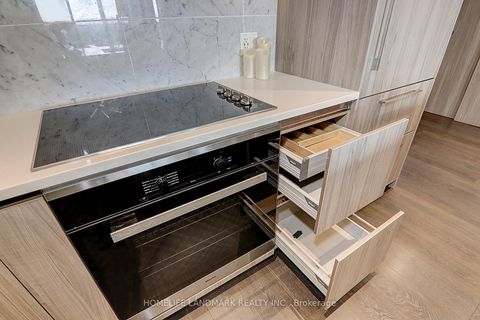 Photo 10 at 3203 - 95 Mcmahon Drive S, Bayview Village, Toronto