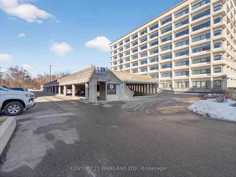 Photo 19 at 609 - 220 Duncan Mill Road, Windfields, Toronto