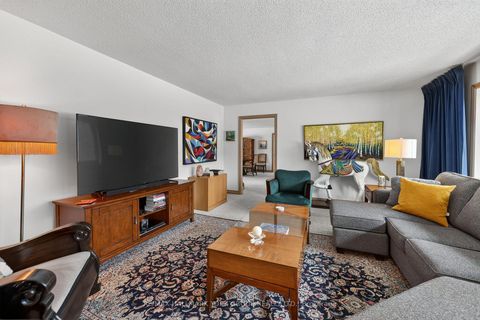 Photo 9 at 103 Curtis Crescent, King City, King