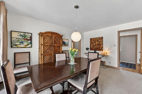 Photo 10 at 103 Curtis Crescent, King City, King