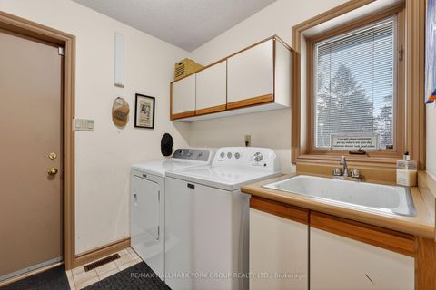 Photo 18 at 103 Curtis Crescent, King City, King