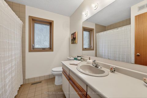 Photo 24 at 103 Curtis Crescent, King City, King