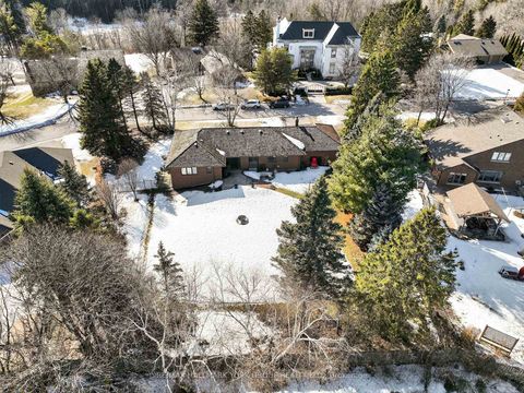 Photo 32 at 103 Curtis Crescent, King City, King