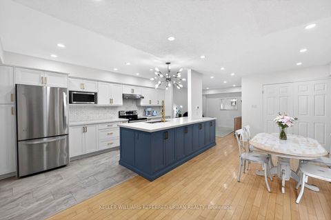 Photo 5 at 3203 - 12 Sudbury Street, Niagara, Toronto