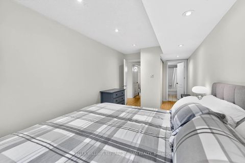 Photo 21 at 3203 - 12 Sudbury Street, Niagara, Toronto