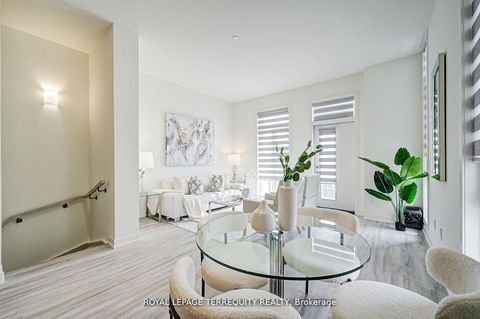 Photo 15 at 601 - 7 Steckley House Lane, Rural Richmond Hill, Richmond Hill