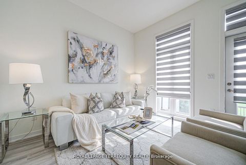 Photo 17 at 601 - 7 Steckley House Lane, Rural Richmond Hill, Richmond Hill