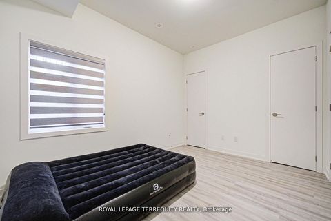 Photo 25 at 601 - 7 Steckley House Lane, Rural Richmond Hill, Richmond Hill