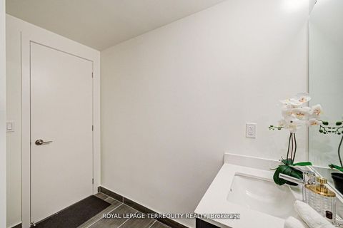 Photo 31 at 601 - 7 Steckley House Lane, Rural Richmond Hill, Richmond Hill