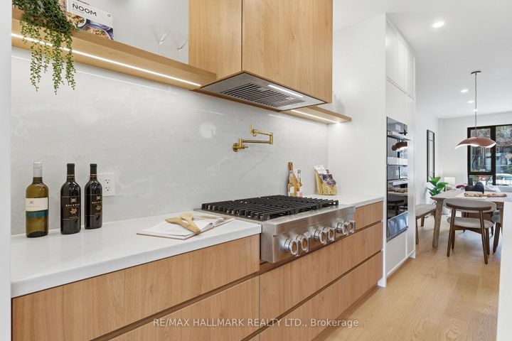 Photo 6 at 290 Waverley Road, The Beaches, Toronto