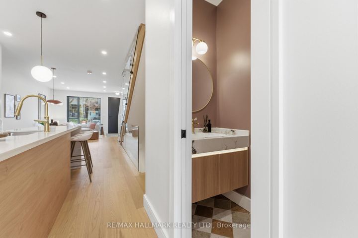 Photo 12 at 290 Waverley Road, The Beaches, Toronto