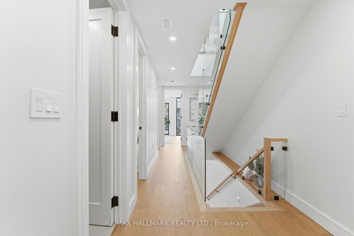 Photo 14 at 290 Waverley Road, The Beaches, Toronto