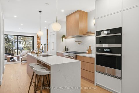 Photo 5 at 290 Waverley Road, The Beaches, Toronto