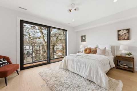 Photo 15 at 290 Waverley Road, The Beaches, Toronto