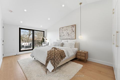 Photo 24 at 290 Waverley Road, The Beaches, Toronto