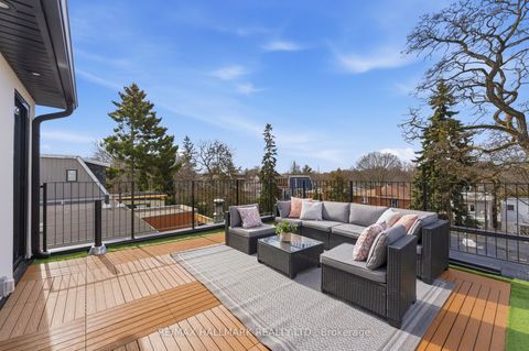 Photo 29 at 290 Waverley Road, The Beaches, Toronto