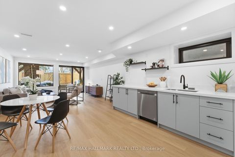 Photo 31 at 290 Waverley Road, The Beaches, Toronto