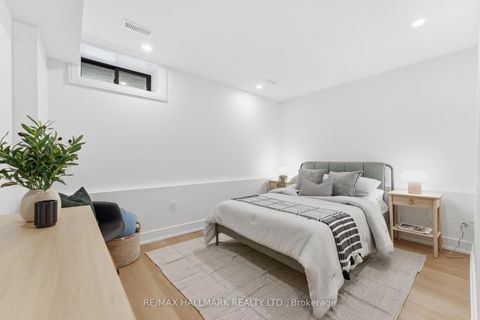 Photo 35 at 290 Waverley Road, The Beaches, Toronto