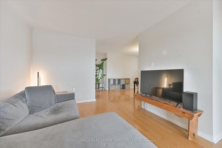 Photo 10 at 801 - 355 Rathburn Road E, Rathwood, Mississauga