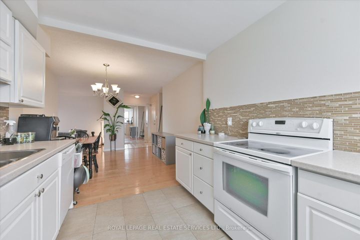 Photo 15 at 801 - 355 Rathburn Road E, Rathwood, Mississauga