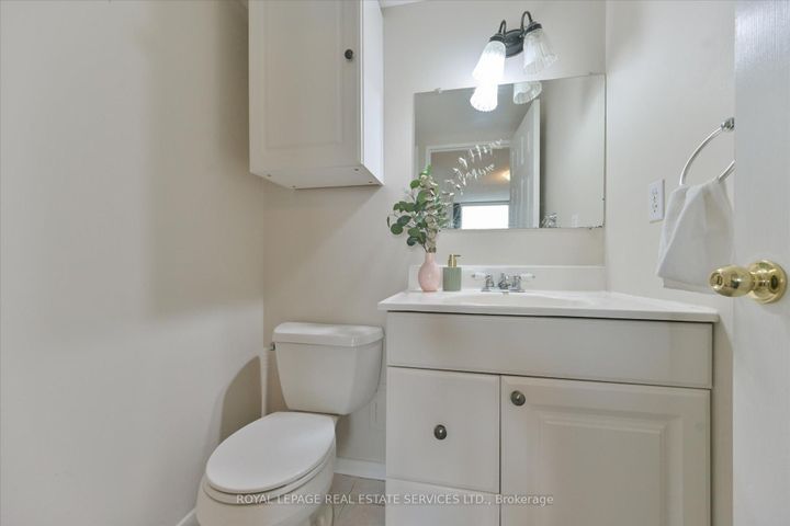 Photo 22 at 801 - 355 Rathburn Road E, Rathwood, Mississauga