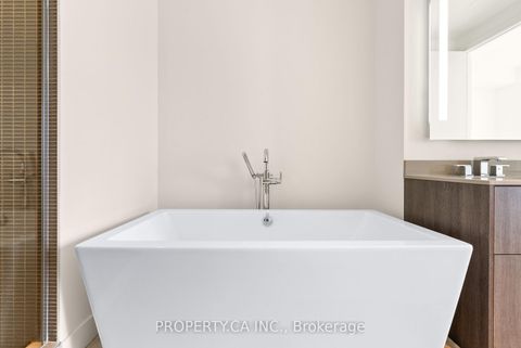 Photo 10 at 6108 - 7 Grenville Street, Bay Street Corridor, Toronto