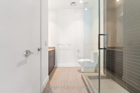 Photo 23 at 6108 - 7 Grenville Street, Bay Street Corridor, Toronto