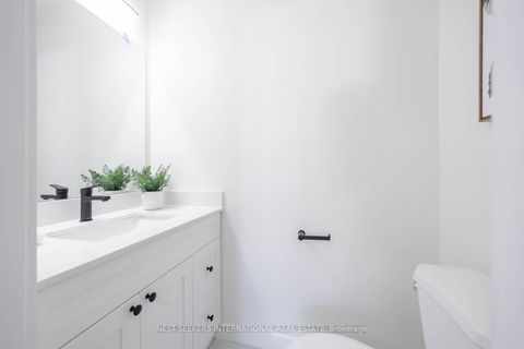 Photo 12 at 23 - 3430 Brandon Gate Drive, Malton, Mississauga