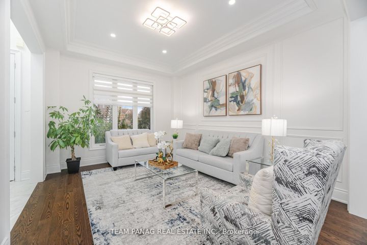 Photo 6 at 26 Snaresbrook Crescent, Toronto Gore Rural Estate, Brampton