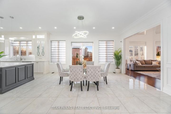 Photo 13 at 26 Snaresbrook Crescent, Toronto Gore Rural Estate, Brampton