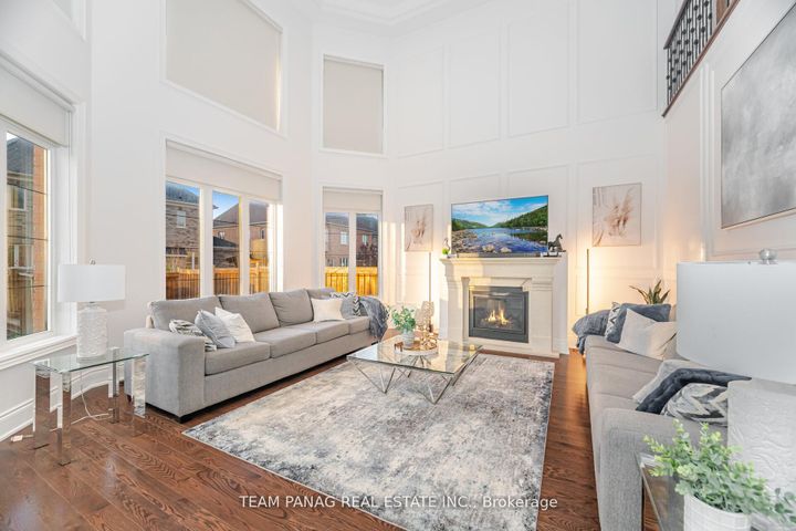 Photo 14 at 26 Snaresbrook Crescent, Toronto Gore Rural Estate, Brampton