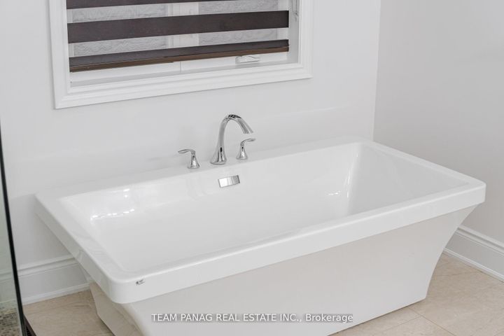 Photo 29 at 26 Snaresbrook Crescent, Toronto Gore Rural Estate, Brampton