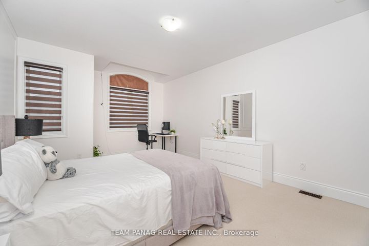 Photo 33 at 26 Snaresbrook Crescent, Toronto Gore Rural Estate, Brampton