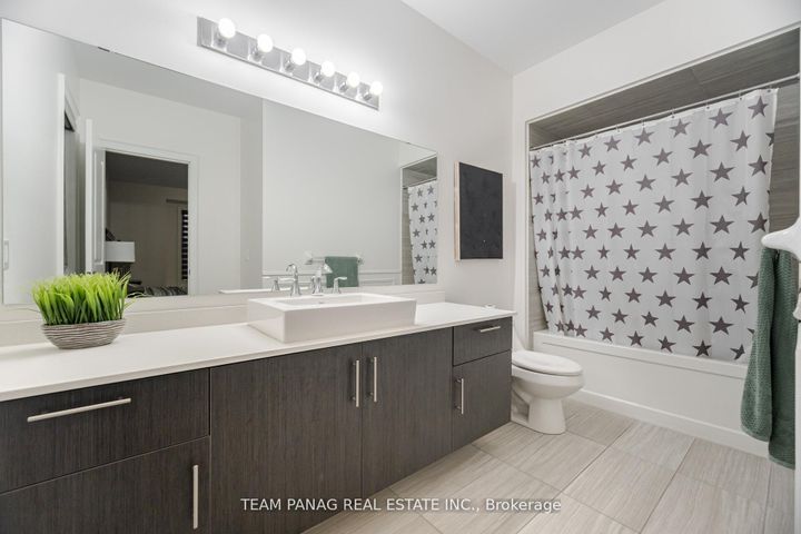 Photo 41 at 26 Snaresbrook Crescent, Toronto Gore Rural Estate, Brampton