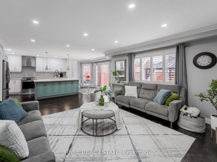 Photo 0 at 33 SOUTHBEND Drive, Snelgrove, Brampton