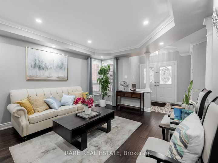 Photo 8 at 33 SOUTHBEND Drive, Snelgrove, Brampton