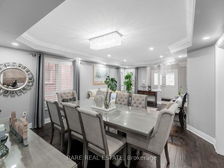 Photo 10 at 33 SOUTHBEND Drive, Snelgrove, Brampton