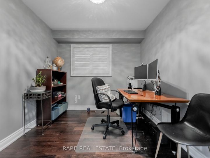 Photo 17 at 33 SOUTHBEND Drive, Snelgrove, Brampton