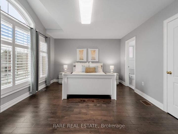 Photo 22 at 33 SOUTHBEND Drive, Snelgrove, Brampton